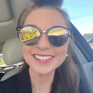 Meet your Posher, Sheena